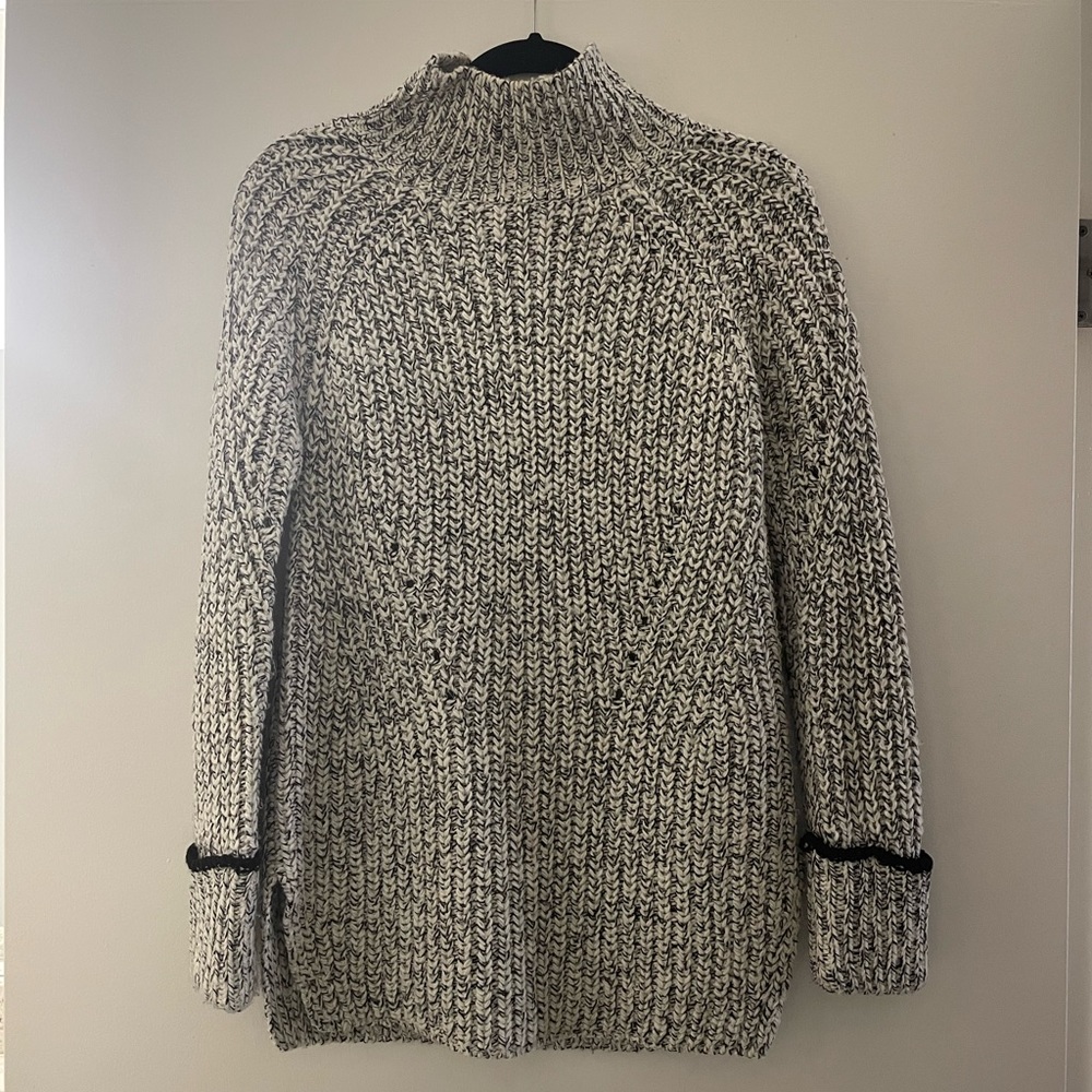 Topshop Knit Turtleneck Sweater size 2